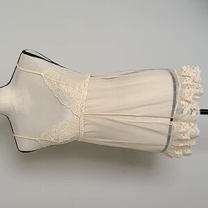 Victoria's Secret early 2000's lace babydoll nighty